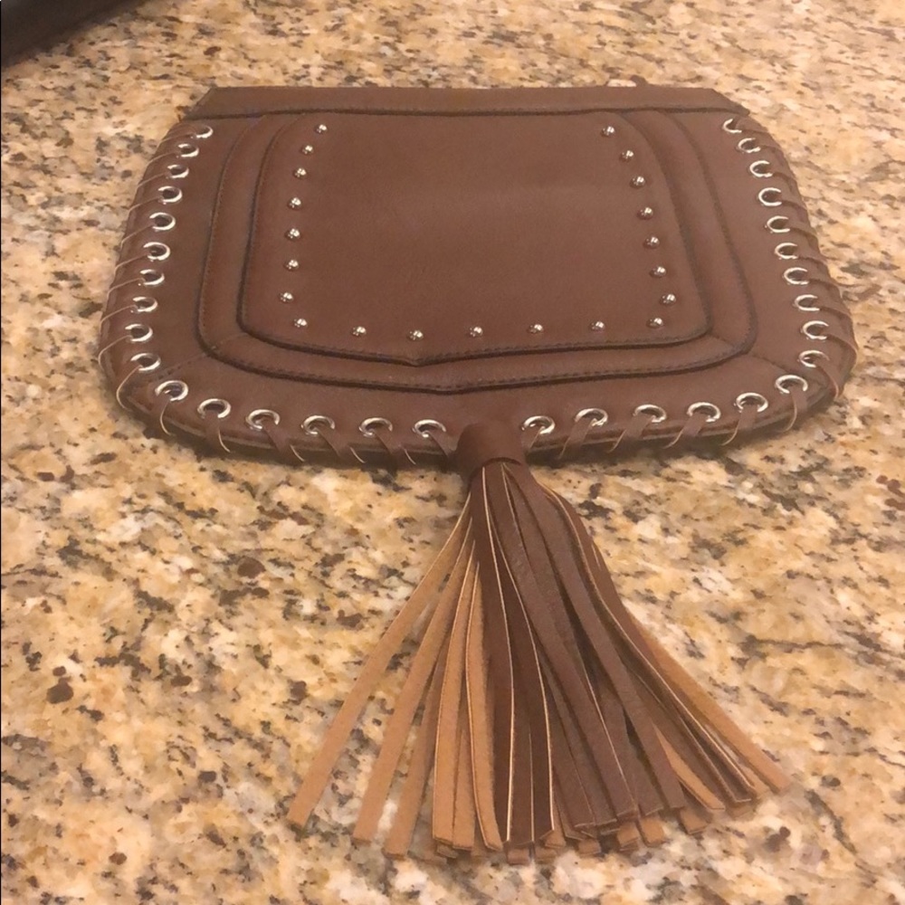 Magnolia and Vine Versa Flap